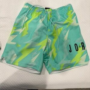 Air Jordan Men’s Basketball Shorts Size Medium brand new